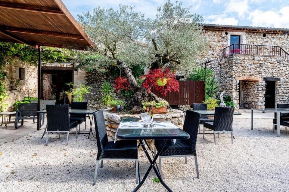 Hotel Le Trésor des Templiers Malataverne Esterno foto